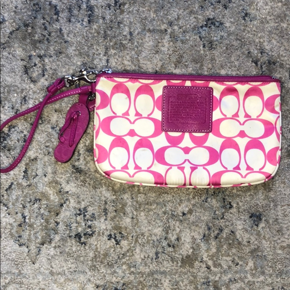 COACH PINK AND WHITE WRISTLET